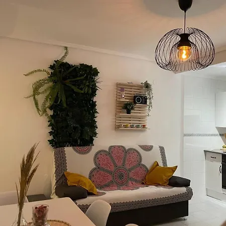 Tropical Vibe Apartment