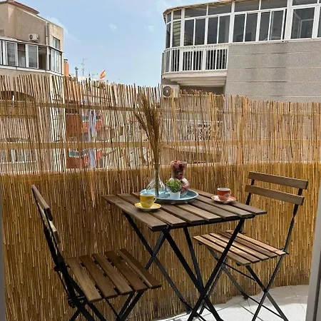 Apartment Tropical Vibe Torrevieja